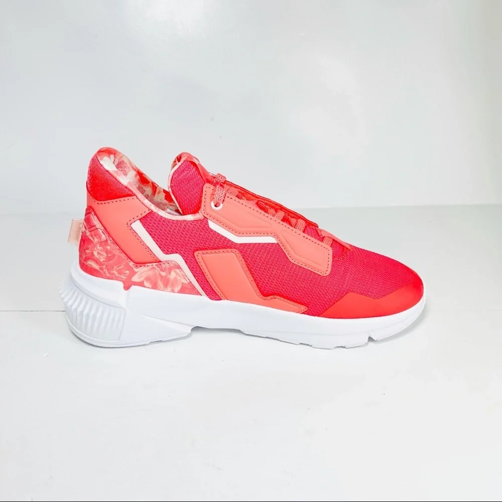Puma Provoke XT Untamed Women’s‎ Sneakers Georgia Peach Floral Size 8